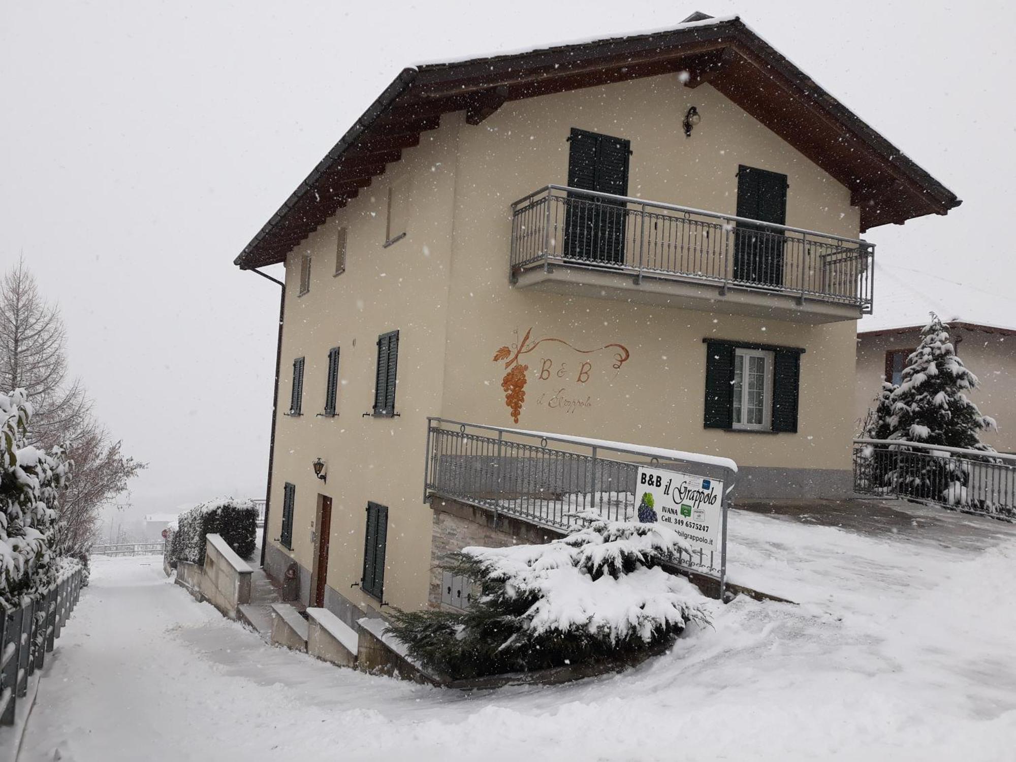 B&B Il Grappolo Bianzone Esterno foto