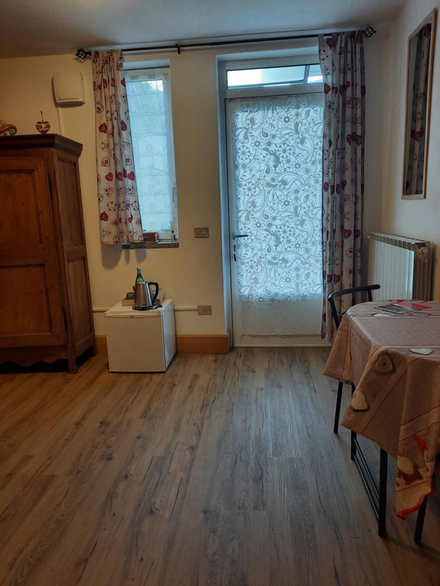 B&B Il Grappolo Bianzone Esterno foto